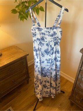 Abercrombie & Fitch White Dress with Blue Floral Print Midi